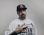 B-Real, de son vrai nom Louis Freese, né le 2 juin 1970 à Los Angeles, ... Il est surtout connu pour être le leader du groupe de hip-hop Cypress Hill.
